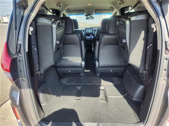 フリードハイブリッド ハイブリッド・EX 禁煙車 バックモニター アダプティブクルコン 衝突被害軽減 車線逸脱防止 誤発進抑制 LEDオートライト 純正9型ナビTV 両側パワスラ ビルトインETC 半革シート 前席シートヒーター スマートキー(13枚目)