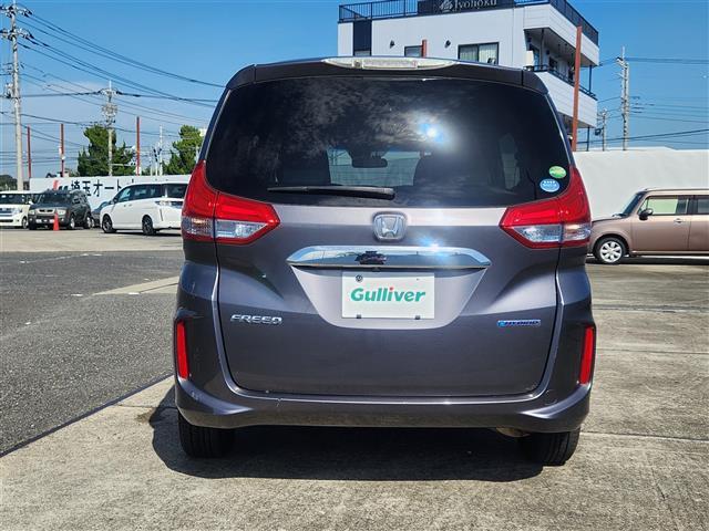 フリードハイブリッド ハイブリッド・EX 禁煙車 バックモニター アダプティブクルコン 衝突被害軽減 車線逸脱防止 誤発進抑制 LEDオートライト 純正9型ナビTV 両側パワスラ ビルトインETC 半革シート 前席シートヒーター スマートキー(16枚目)