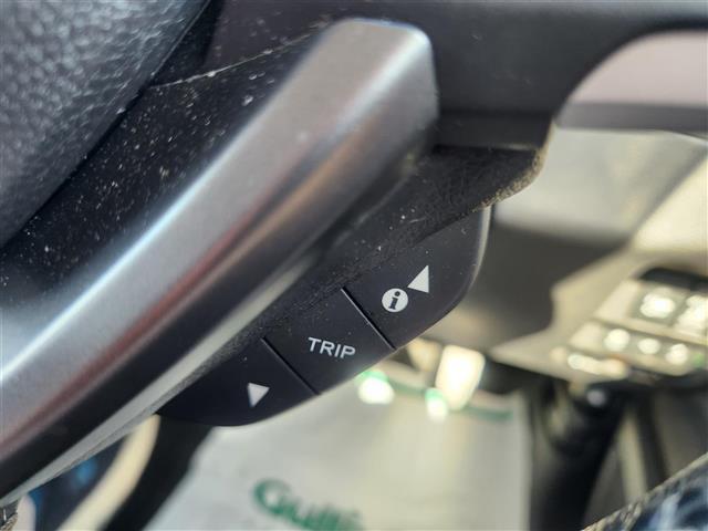 フリードハイブリッド ハイブリッド・EX 禁煙車 バックモニター アダプティブクルコン 衝突被害軽減 車線逸脱防止 誤発進抑制 LEDオートライト 純正9型ナビTV 両側パワスラ ビルトインETC 半革シート 前席シートヒーター スマートキー(23枚目)