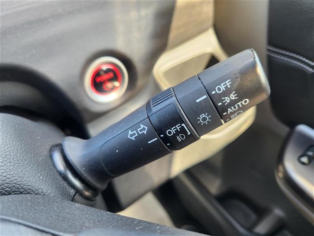 フリードハイブリッド ハイブリッド・EX 禁煙車 バックモニター アダプティブクルコン 衝突被害軽減 車線逸脱防止 誤発進抑制 LEDオートライト 純正9型ナビTV 両側パワスラ ビルトインETC 半革シート 前席シートヒーター スマートキー(25枚目)