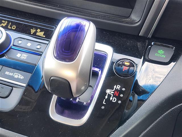 フリードハイブリッド ハイブリッド・EX 禁煙車 バックモニター アダプティブクルコン 衝突被害軽減 車線逸脱防止 誤発進抑制 LEDオートライト 純正9型ナビTV 両側パワスラ ビルトインETC 半革シート 前席シートヒーター スマートキー(26枚目)