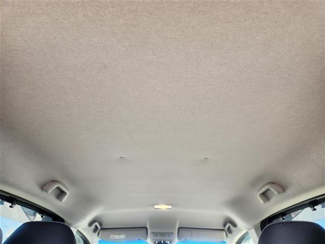 フリードハイブリッド ハイブリッド・EX 禁煙車 バックモニター アダプティブクルコン 衝突被害軽減 車線逸脱防止 誤発進抑制 LEDオートライト 純正9型ナビTV 両側パワスラ ビルトインETC 半革シート 前席シートヒーター スマートキー(31枚目)