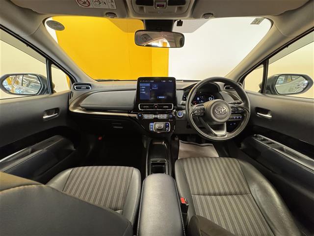 アクア Z メーカー純正ナビ パノラミックビューモニター プリクラッシュセーフティー Bluetooth フルセグTV USB 前席シートヒーター パワーシート ハンドルヒーター ヘッドアップディスプレイ ETC(2枚目)