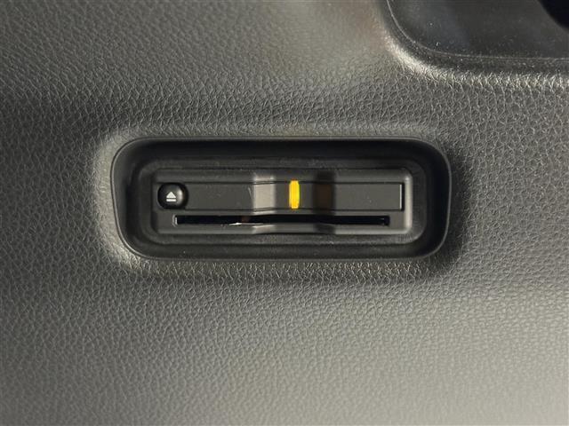 フリード e:HEVクロスター ホンダセンシング ブラインドスポットインフォメーション 純正9インチナビ フルセグTV マルチビューカメラシステム ビルトインETC ドライブレコーダー 両側パワースライドドア 黒革 シートヒーター(11枚目)