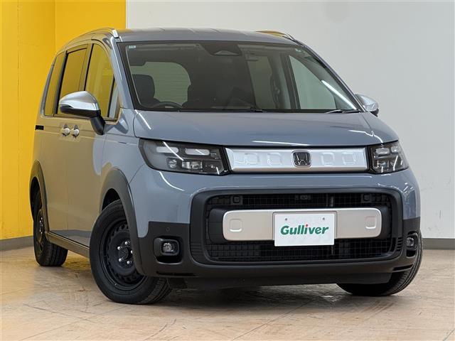 フリード e:HEVクロスター ホンダセンシング ブラインドスポットインフォメーション 純正9インチナビ フルセグTV マルチビューカメラシステム ビルトインETC ドライブレコーダー 両側パワースライドドア 黒革 シートヒーター(25枚目)