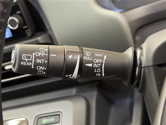 フリード e:HEVクロスター ホンダセンシング ブラインドスポットインフォメーション 純正9インチナビ フルセグTV マルチビューカメラシステム ビルトインETC ドライブレコーダー 両側パワースライドドア 黒革 シートヒーター(38枚目)