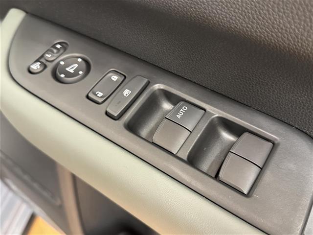 フリード e:HEVクロスター ホンダセンシング ブラインドスポットインフォメーション 純正9インチナビ フルセグTV マルチビューカメラシステム ビルトインETC ドライブレコーダー 両側パワースライドドア 黒革 シートヒーター(40枚目)