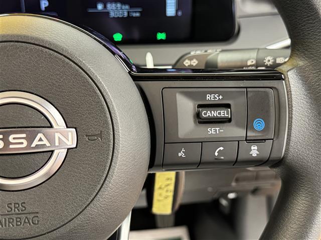 ノート X 純正9型ナビ フルセグ BT プロパイロット 衝突軽減 BSM アラウンドビューモニター デジタルインナーミラー オートLED オートブレーキホールド スマートキー 置くだけ充電 ビルドインETC(9枚目)