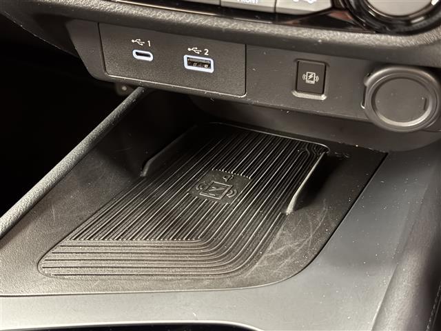 ノート X 純正9型ナビ フルセグ BT プロパイロット 衝突軽減 BSM アラウンドビューモニター デジタルインナーミラー オートLED オートブレーキホールド スマートキー 置くだけ充電 ビルドインETC(38枚目)