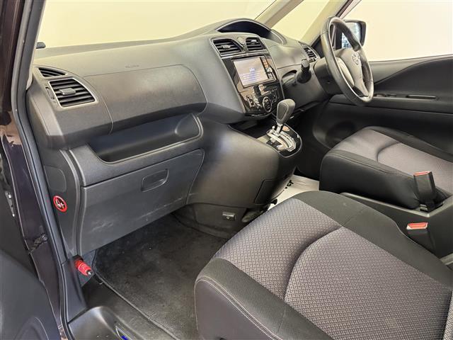 セレナ ハイウェイスターG S-ハイブリッド エアロモード 純正ナビ バックカメラ 両側パワースライドドア アルパイン10.2型フリップダウンモニター クルーズコントロール オートライト フォグランプ 純正フロアマット 純正16AW スマートキー2本 ETC(20枚目)