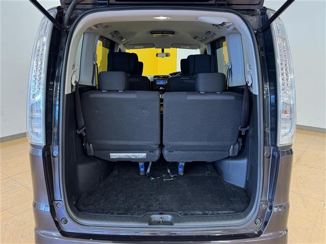 セレナ ハイウェイスターG S-ハイブリッド エアロモード 純正ナビ バックカメラ 両側パワースライドドア アルパイン10.2型フリップダウンモニター クルーズコントロール オートライト フォグランプ 純正フロアマット 純正16AW スマートキー2本 ETC(21枚目)