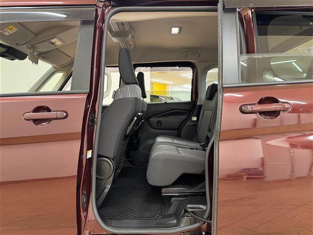 ソリオ ハイブリッドＳＺ　禁煙車　スズキセーフティサポート　デュアルカメラブレーキサポート　純正１０インチナビ　フルセグＴＶ　ＢＴ　全方位モニター　両側パワースライドドア　ヘッドアップディスプレイ　前席シートヒーター　ＥＴＣ（15枚目）