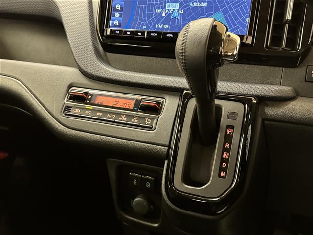 ソリオ ハイブリッドＳＺ　禁煙車　スズキセーフティサポート　デュアルカメラブレーキサポート　純正１０インチナビ　フルセグＴＶ　ＢＴ　全方位モニター　両側パワースライドドア　ヘッドアップディスプレイ　前席シートヒーター　ＥＴＣ（36枚目）