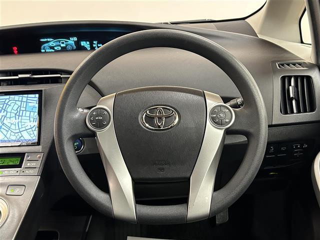 プリウス Sツーリングセレクション 社外8インチナビ フルセグTV Bluetooth LEDヘッドライト フォグランプ ETC 純正フロアマット 純正17インチアルミホイール スマートキー プッシュスタート(33枚目)