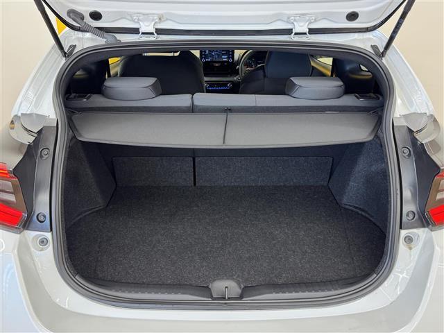 ＧＲヤリス ＲＳ　純正Ｔコネクトナビ　バックカメラ　Ｂｌｕｅｔｏｏｔｈ　フルセグＴＶ　ＵＳＢ　ＬＥＤヘッドライト　フォグランプ　前席シートヒーター　ハンドルヒーター　パドルシフト　オートホールド　電子パーキング（16枚目）