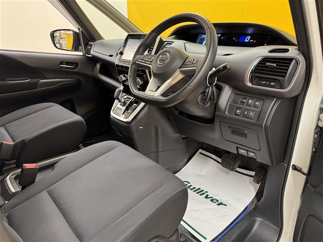 セレナ e-パワー XV 純正9インチナビ アラウンドビュー プロパイロット コーナーセンサー インテリミラー Bluetooth フルセグTV 両側電動スライドドア 前席シートヒーター ハンドルヒーター ETC ドラレコ(14枚目)