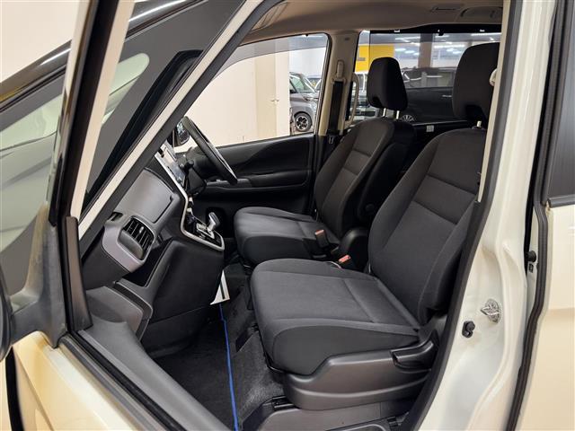 セレナ e-パワー XV 純正9インチナビ アラウンドビュー プロパイロット コーナーセンサー インテリミラー Bluetooth フルセグTV 両側電動スライドドア 前席シートヒーター ハンドルヒーター ETC ドラレコ(20枚目)