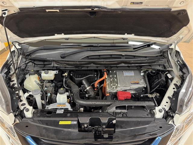 セレナ e-パワー XV 純正9インチナビ アラウンドビュー プロパイロット コーナーセンサー インテリミラー Bluetooth フルセグTV 両側電動スライドドア 前席シートヒーター ハンドルヒーター ETC ドラレコ(42枚目)