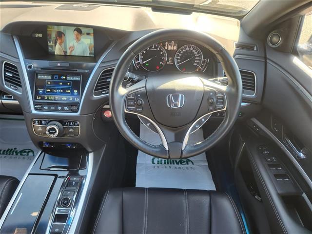 レジェンド ベースグレード 禁煙車 サンルーフ 全方位モニタ アダプティブクルコン 衝突被害軽減 車線逸脱防止支援 誤発進抑制 LEDオートライト 純正ナビTV ETC2.0 黒革シート シートヒーター 前席Pシート/エアシート(2枚目)