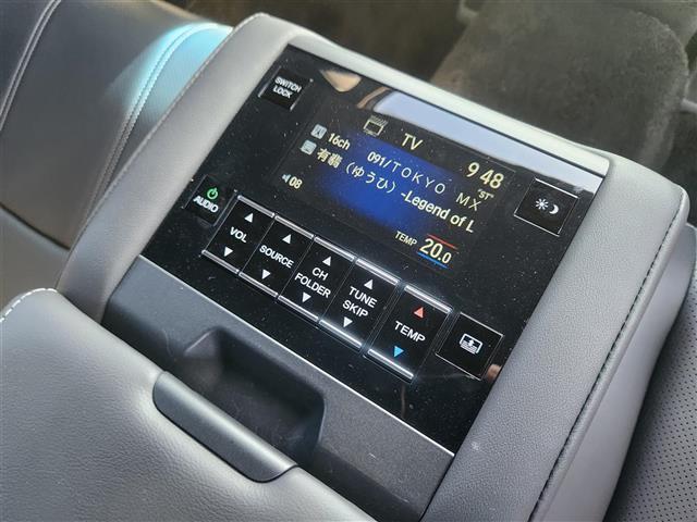 レジェンド ベースグレード 禁煙車 サンルーフ 全方位モニタ アダプティブクルコン 衝突被害軽減 車線逸脱防止支援 誤発進抑制 LEDオートライト 純正ナビTV ETC2.0 黒革シート シートヒーター 前席Pシート/エアシート(32枚目)