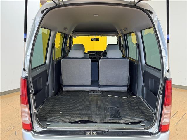 サンバーディアス ディアス スーパーチャージャー スーパーチャージャー 5速MT CDオーディオ CD/FM/AM 両側スライドドア 純正フロアマット 純正ドアバイザー 純正ホイールキャップ リモコンキー(11枚目)