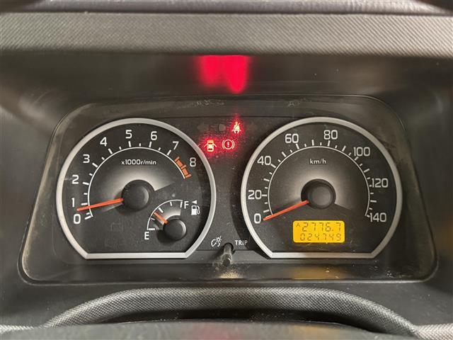 サンバーディアス ディアス スーパーチャージャー スーパーチャージャー 5速MT CDオーディオ CD/FM/AM 両側スライドドア 純正フロアマット 純正ドアバイザー 純正ホイールキャップ リモコンキー(27枚目)