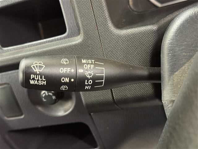 サンバーディアス ディアス スーパーチャージャー スーパーチャージャー 5速MT CDオーディオ CD/FM/AM 両側スライドドア 純正フロアマット 純正ドアバイザー 純正ホイールキャップ リモコンキー(32枚目)