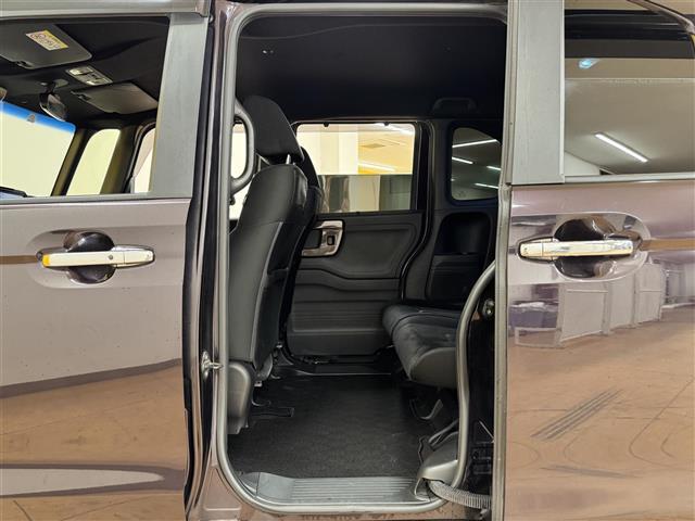 Ｎ－ＢＯＸカスタム Ｇ・Ｌホンダセンシング　純正７インチナビ　バックカメラ　片側電動スライドドア　リアコーナーセンサー　ＬＥＤヘッドライト　ＬＥＤフォグランプ　ＥＴＣ　フルセグＴＶ　Ｂｌｕｅｔｏｏｔｈ　ＵＳＢ　ＳＤ　ＤＶＤ　プッシュスタート（17枚目）