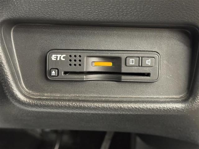 オデッセイ アブソルート・２０ｔｈアニバーサリー　純正９インチナビ　バックカメラ　クルーズコントロール　両側電動スライドドア　フリップダウンモニター　ＬＥＤヘッドライト　フォグランプ　Ｂｌｕｅｔｏｏｔｈ　フルセグＴＶ　ミュージックサーバー　ＥＴＣ（11枚目）