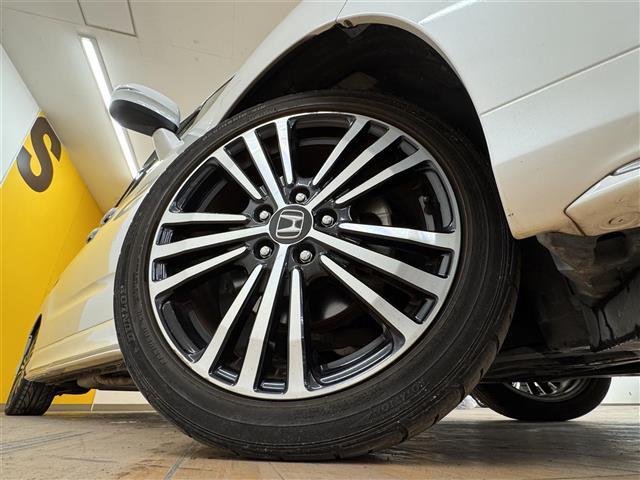 オデッセイ アブソルート・２０ｔｈアニバーサリー　純正９インチナビ　バックカメラ　クルーズコントロール　両側電動スライドドア　フリップダウンモニター　ＬＥＤヘッドライト　フォグランプ　Ｂｌｕｅｔｏｏｔｈ　フルセグＴＶ　ミュージックサーバー　ＥＴＣ（25枚目）