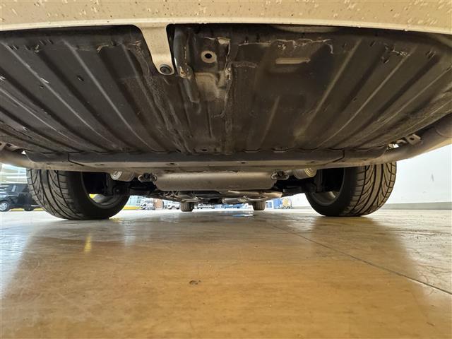 オデッセイ アブソルート・２０ｔｈアニバーサリー　純正９インチナビ　バックカメラ　クルーズコントロール　両側電動スライドドア　フリップダウンモニター　ＬＥＤヘッドライト　フォグランプ　Ｂｌｕｅｔｏｏｔｈ　フルセグＴＶ　ミュージックサーバー　ＥＴＣ（43枚目）