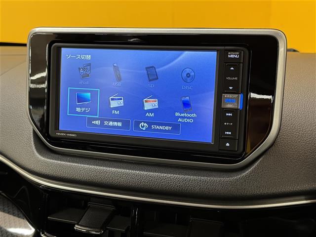 ムーヴ カスタム　ＸリミテッドＩＩ　ＳＡＩＩＩ　純正７インチワイドナビ　全方位カメラ　リアコーナーセンサー　ＬＥＤヘッドライト　ＬＥＤフォグランプ　運転席シートヒーター　Ｂｌｕｅｔｏｏｔｈ　ＳＤ　ＵＳＢ　ＤＶＤ　スマートキー　プッシュスタート（4枚目）