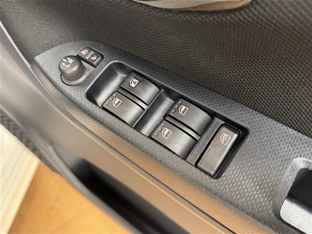 ムーヴ カスタム　ＸリミテッドＩＩ　ＳＡＩＩＩ　純正７インチワイドナビ　全方位カメラ　リアコーナーセンサー　ＬＥＤヘッドライト　ＬＥＤフォグランプ　運転席シートヒーター　Ｂｌｕｅｔｏｏｔｈ　ＳＤ　ＵＳＢ　ＤＶＤ　スマートキー　プッシュスタート（40枚目）