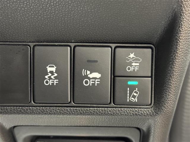 ステップワゴンスパーダ スパーダハイブリッド　Ｇ・ＥＸ　ホンダセンシング　純正１０インチナビ　バックカメラ　両側電動スライドドア　フリップダウンモニター　前席シートヒーター　ＬＥＤヘッドライト　前後ドライブレコーダー　ＥＴＣ　Ｂｌｕｅｔｏｏｔｈ　フルセグＴＶ　ＵＳＢ　ＳＤ（7枚目）