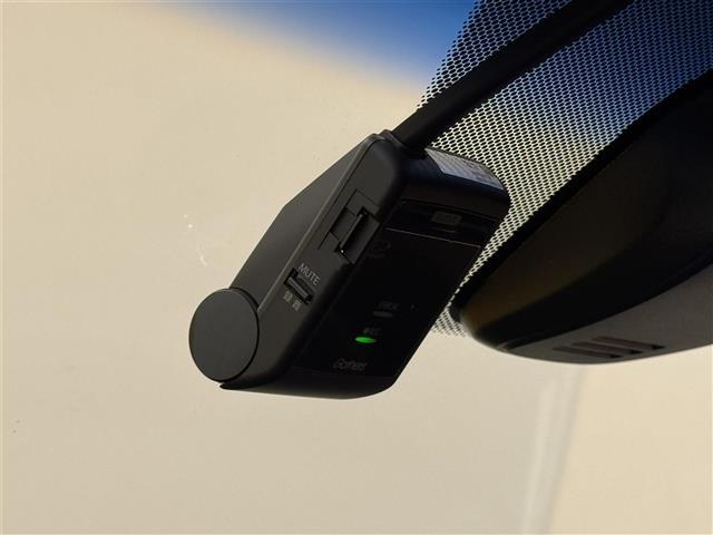 ステップワゴンスパーダ スパーダハイブリッド　Ｇ・ＥＸ　ホンダセンシング　純正１０インチナビ　バックカメラ　両側電動スライドドア　フリップダウンモニター　前席シートヒーター　ＬＥＤヘッドライト　前後ドライブレコーダー　ＥＴＣ　Ｂｌｕｅｔｏｏｔｈ　フルセグＴＶ　ＵＳＢ　ＳＤ（11枚目）