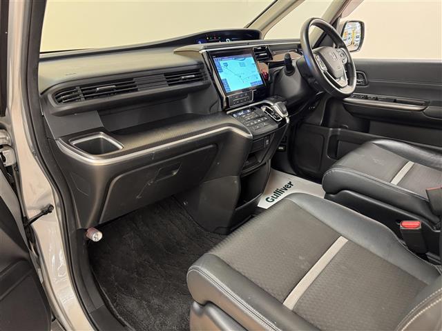 ステップワゴンスパーダ スパーダハイブリッド　Ｇ・ＥＸ　ホンダセンシング　純正１０インチナビ　バックカメラ　両側電動スライドドア　フリップダウンモニター　前席シートヒーター　ＬＥＤヘッドライト　前後ドライブレコーダー　ＥＴＣ　Ｂｌｕｅｔｏｏｔｈ　フルセグＴＶ　ＵＳＢ　ＳＤ（21枚目）