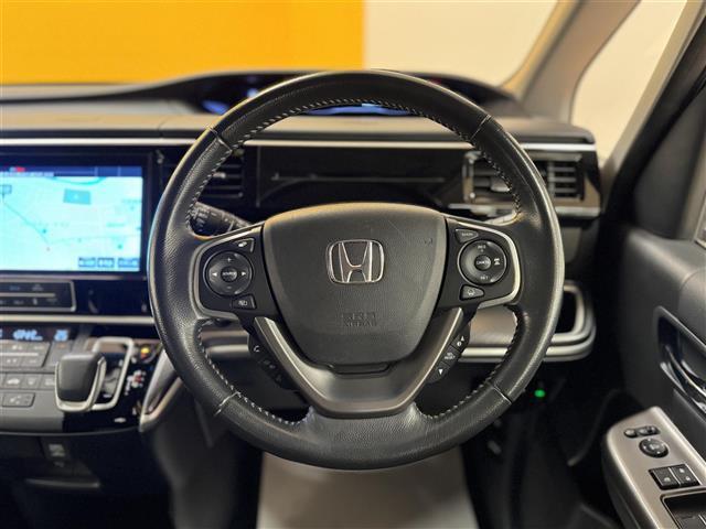 ステップワゴンスパーダ スパーダハイブリッド　Ｇ・ＥＸ　ホンダセンシング　純正１０インチナビ　バックカメラ　両側電動スライドドア　フリップダウンモニター　前席シートヒーター　ＬＥＤヘッドライト　前後ドライブレコーダー　ＥＴＣ　Ｂｌｕｅｔｏｏｔｈ　フルセグＴＶ　ＵＳＢ　ＳＤ（36枚目）