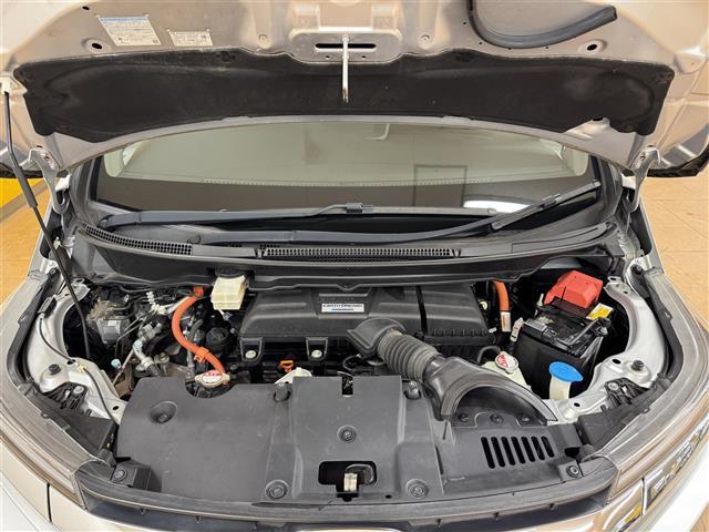 ステップワゴンスパーダ スパーダハイブリッド　Ｇ・ＥＸ　ホンダセンシング　純正１０インチナビ　バックカメラ　両側電動スライドドア　フリップダウンモニター　前席シートヒーター　ＬＥＤヘッドライト　前後ドライブレコーダー　ＥＴＣ　Ｂｌｕｅｔｏｏｔｈ　フルセグＴＶ　ＵＳＢ　ＳＤ（42枚目）