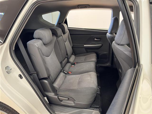 プリウスアルファ Ｇ　純正ＨＤＤナビ　フルセグ　ＣＤ　ＤＶＤ　Ｂｌｕｔｏｏｔｈ　ＨＤＤ　ＡＭ　ＦＭ　バックカメラ　クルーズコントロール　コーナーセンサー　ＬＥＤヘッドライト　ステアリングスイッチ　純正フロアマット（15枚目）