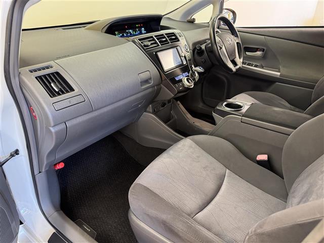 プリウスアルファ Ｇ　純正ＨＤＤナビ　フルセグ　ＣＤ　ＤＶＤ　Ｂｌｕｔｏｏｔｈ　ＨＤＤ　ＡＭ　ＦＭ　バックカメラ　クルーズコントロール　コーナーセンサー　ＬＥＤヘッドライト　ステアリングスイッチ　純正フロアマット（20枚目）