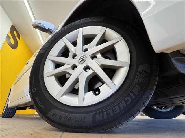 プリウスアルファ Ｇ　純正ＨＤＤナビ　フルセグ　ＣＤ　ＤＶＤ　Ｂｌｕｔｏｏｔｈ　ＨＤＤ　ＡＭ　ＦＭ　バックカメラ　クルーズコントロール　コーナーセンサー　ＬＥＤヘッドライト　ステアリングスイッチ　純正フロアマット（24枚目）