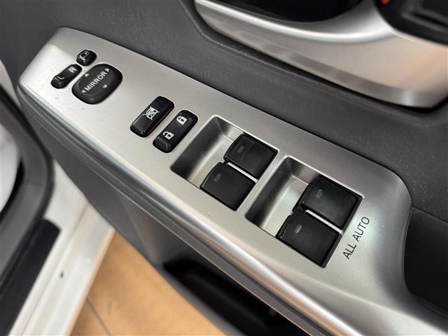 プリウスアルファ Ｇ　純正ＨＤＤナビ　フルセグ　ＣＤ　ＤＶＤ　Ｂｌｕｔｏｏｔｈ　ＨＤＤ　ＡＭ　ＦＭ　バックカメラ　クルーズコントロール　コーナーセンサー　ＬＥＤヘッドライト　ステアリングスイッチ　純正フロアマット（40枚目）