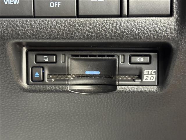 ハリアーハイブリッド Z レザーパッケージ パノラマルーフ JBL トヨタセーフティセンス 純正12.3型ナビ パノラミックビューモニター パワーバックドア デジタルインナーミラー 前席パワーシート 温シート 冷シート 前後ドラレコ ETC(16枚目)