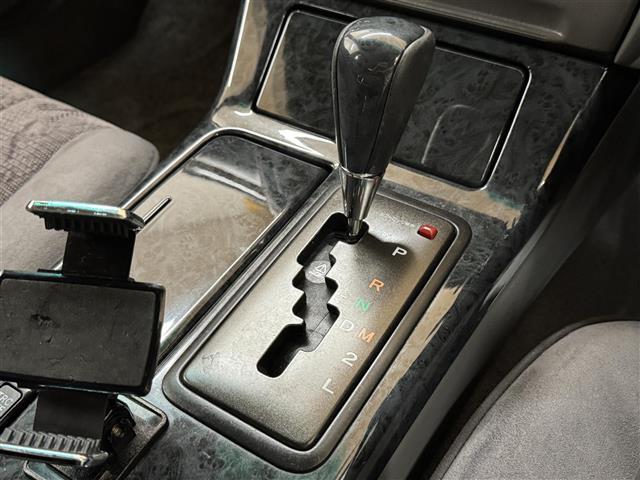 クラウンエステート アスリートV プレミアムスポーツセレクション メーカーナビ CD TAPE トラクションコントロール パドルシフト サンルーフ ヒーターミラー 純正エアロ ETC 純正フロアマット 純正ドアバイザー 純正16インチアルミホイール(5枚目)