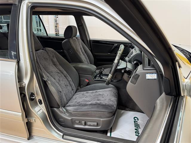 クラウンエステート アスリートV プレミアムスポーツセレクション メーカーナビ CD TAPE トラクションコントロール パドルシフト サンルーフ ヒーターミラー 純正エアロ ETC 純正フロアマット 純正ドアバイザー 純正16インチアルミホイール(9枚目)