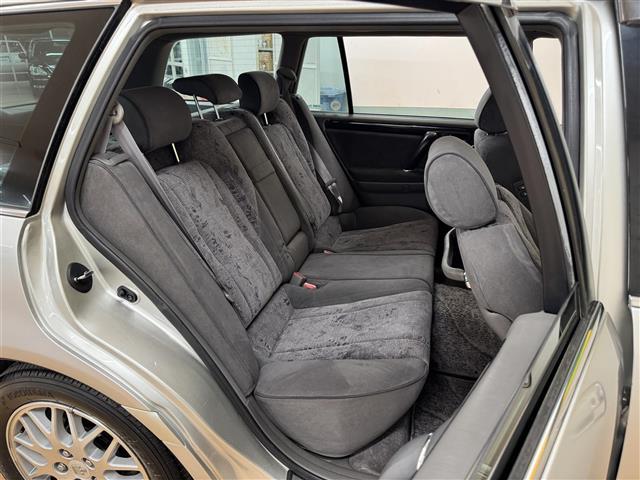 クラウンエステート アスリートV プレミアムスポーツセレクション メーカーナビ CD TAPE トラクションコントロール パドルシフト サンルーフ ヒーターミラー 純正エアロ ETC 純正フロアマット 純正ドアバイザー 純正16インチアルミホイール(13枚目)