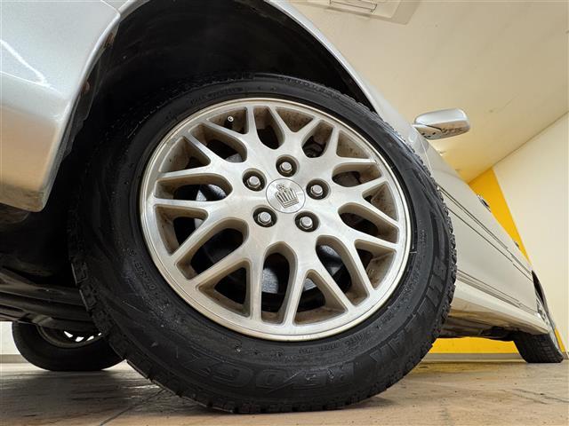 クラウンエステート アスリートV プレミアムスポーツセレクション メーカーナビ CD TAPE トラクションコントロール パドルシフト サンルーフ ヒーターミラー 純正エアロ ETC 純正フロアマット 純正ドアバイザー 純正16インチアルミホイール(17枚目)