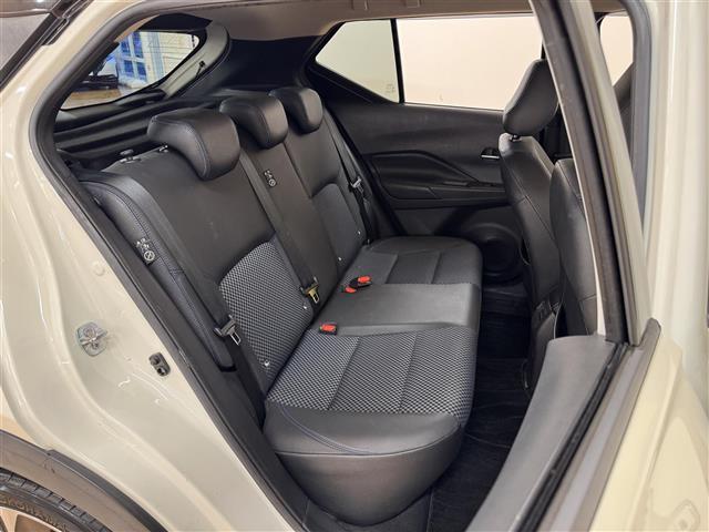 キックス X 純正9型ナビ アラウンドビューモニター プロパイロット 衝突軽減 デジタルインナーミラー ブラックハーフレザーシート LED フォグランプ 本革巻きステアリング スマートキー2本 前後ドラレコ ETC(15枚目)