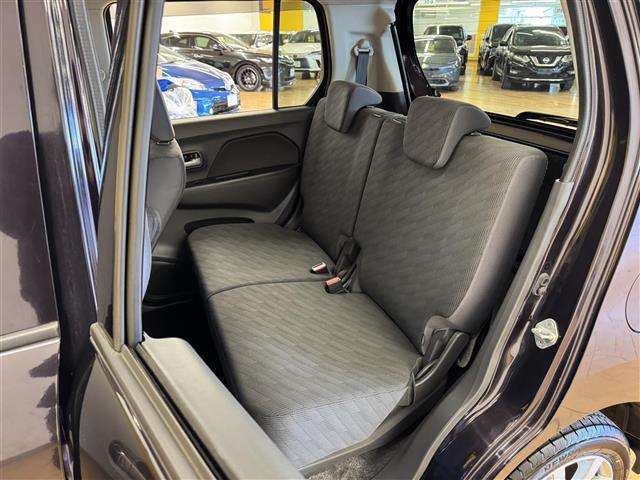 ワゴンR FXリミテッド 純正オーディオ 純正フロアマット 純正14インチAW プッシュスタート スマートキー アイドリングストップ(8枚目)