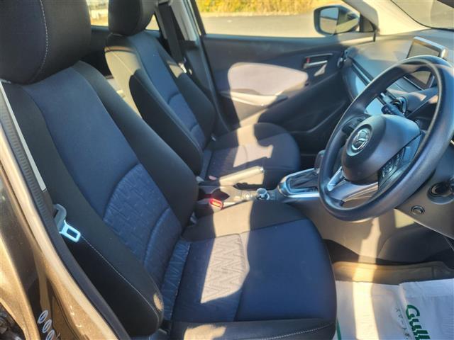 デミオ ＸＤ　禁煙車　セーフティＰＫＧ　ＬＥＤコンフォートＰＫＧ　バックモニター　クルコン　エマブレ　車線逸脱警報　ＢＳＭ　ＬＥＤヘッドランプ　純正ナビ　フルセグ　ＡＡＣ　スマートキー　プッシュエンジンスタート（8枚目）